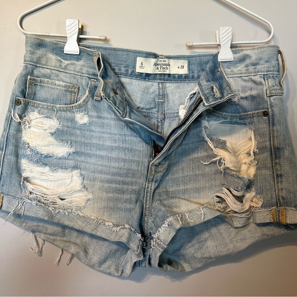 Abercrombie & Fitch Denim Shorts - Picture 3 of 3